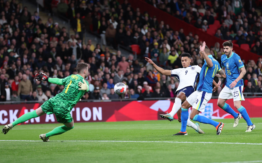 杯放在一旁 杯放在一旁