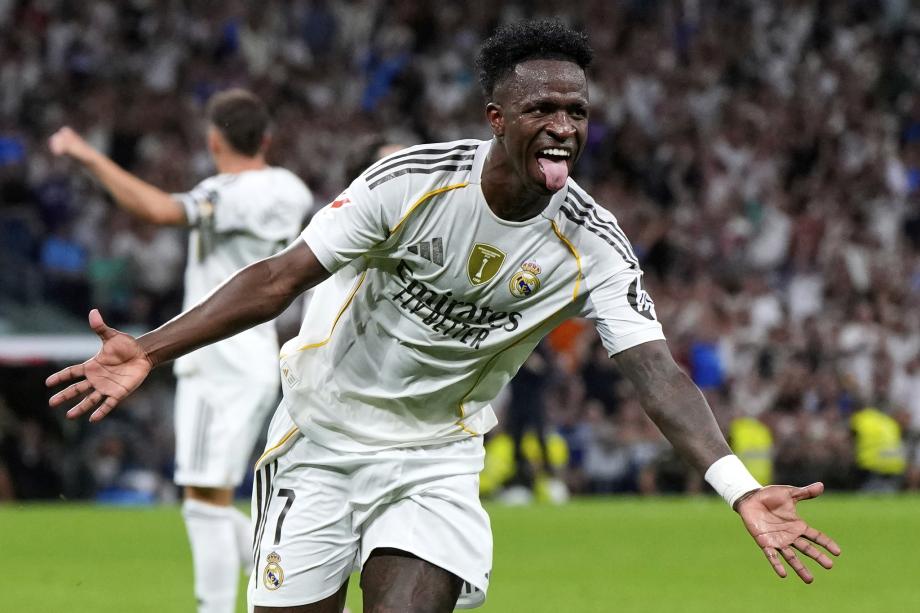 更是球队在 更是球队在