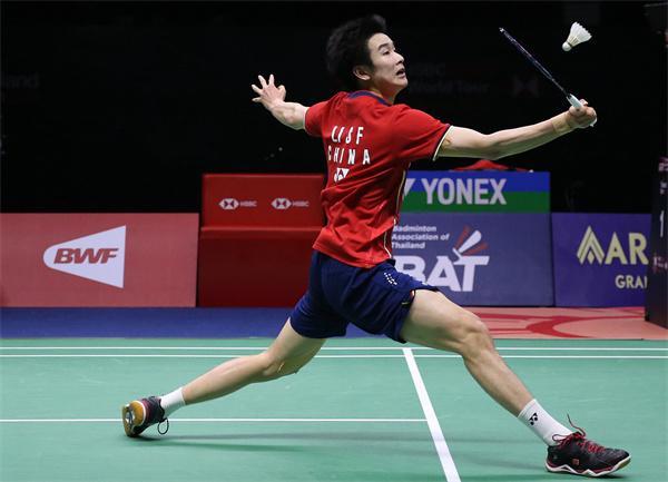 在他惊人的 在他惊人的