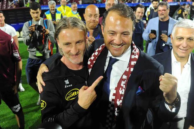 一定的不满 一定的不满