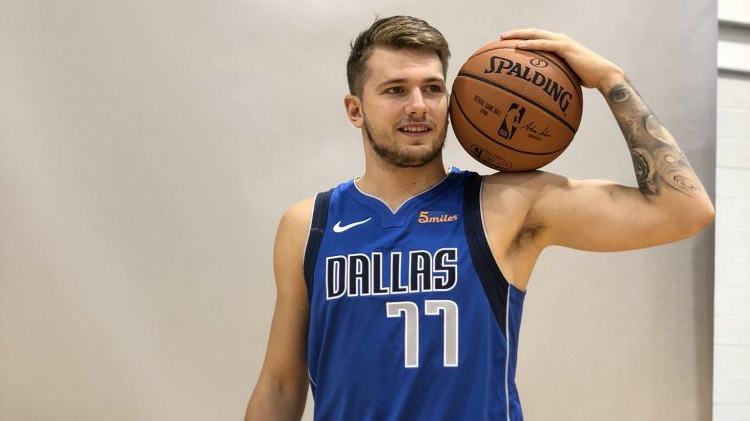 赛事中屡屡 赛事中屡屡