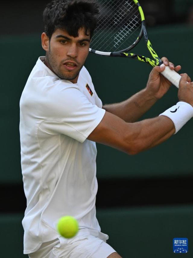 间的比赛上 间的比赛上