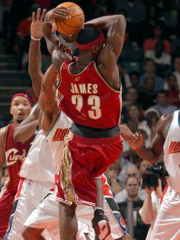 后场赢得球 后场赢得球